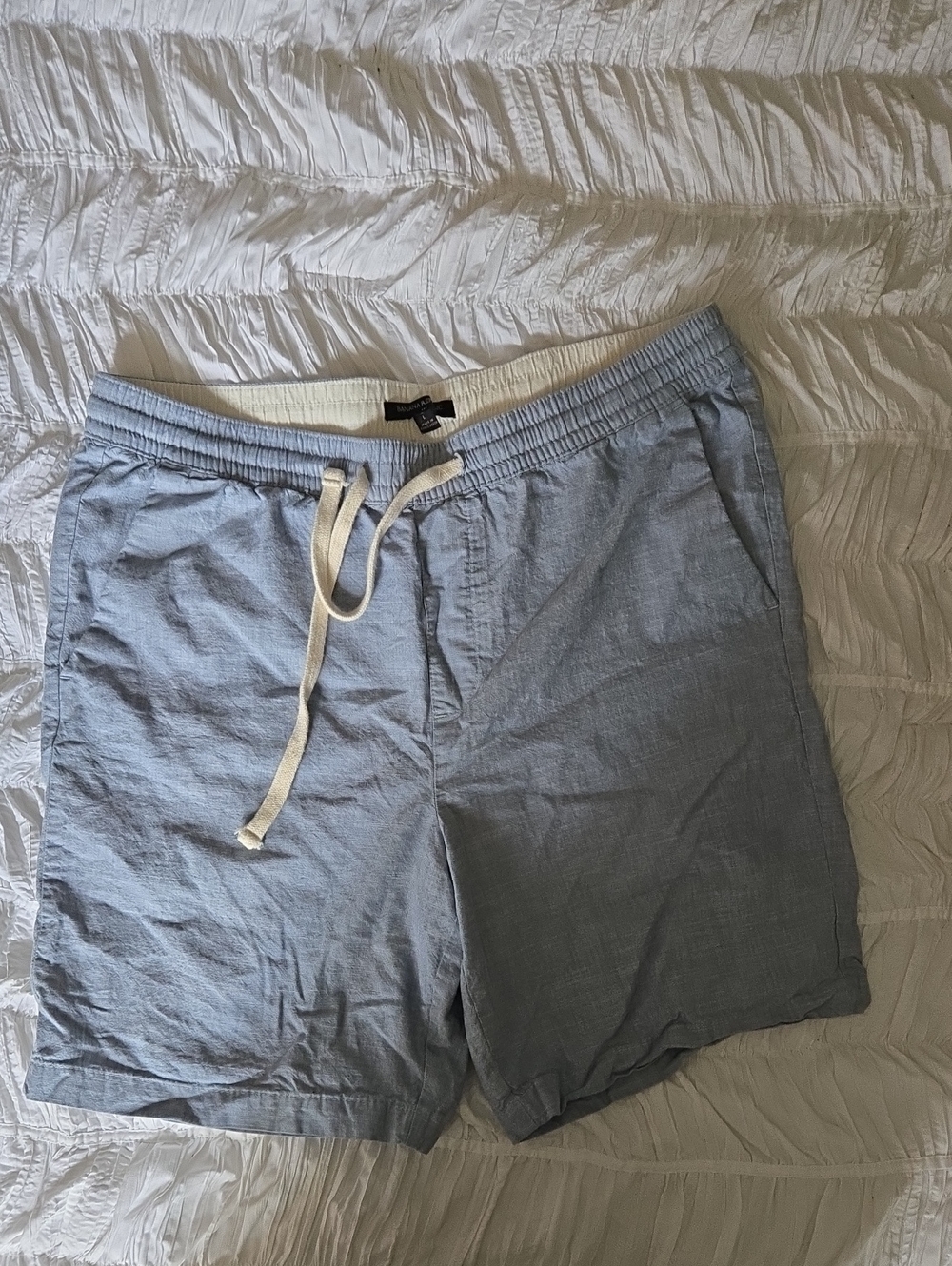 Banana Republic Light Blue Men’s Cotton Shorts With Cream Drawstring